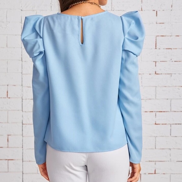 Boho gigot sleeve keyhole back blouse - Picture 8 of 16
